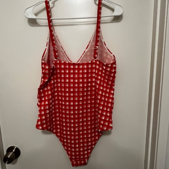 ASOS Design Curve Seersucker swimsuit US 12 - Picture 4 of 5